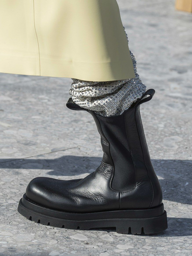Bottega Veneta熱棒的Lug Boots是甚麼？推介7款必入手的名牌人氣橡膠厚底靴