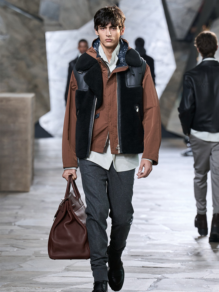 注入織皮元素、Kelly Depeche手袋成亮點丨Hermès 2023冬季男裝系列8大看點你要知