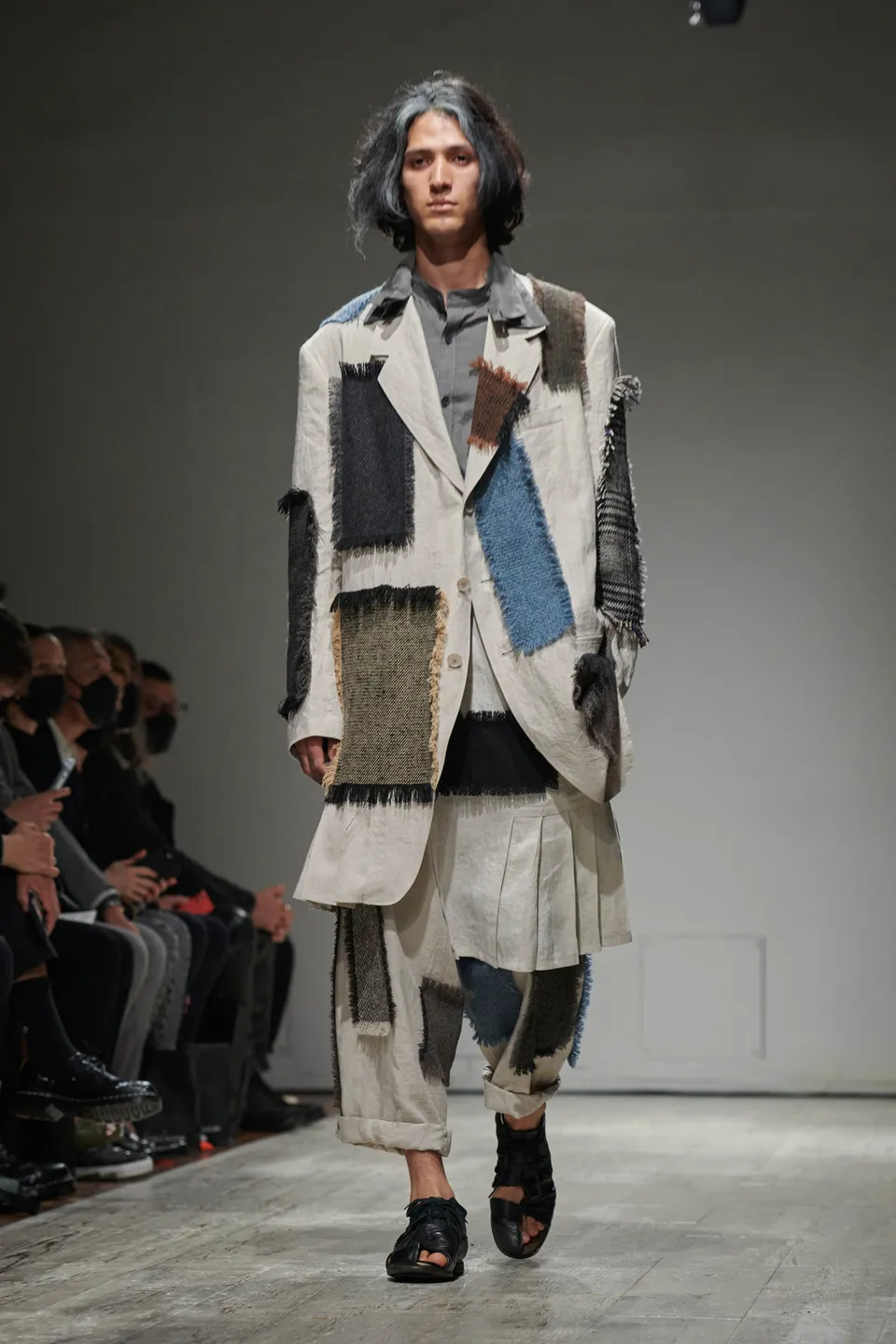 不採用先進技術就不能創新？Comme Des Garçons、Rick Owens以剪裁縫工技術就能創造出驚豔設計