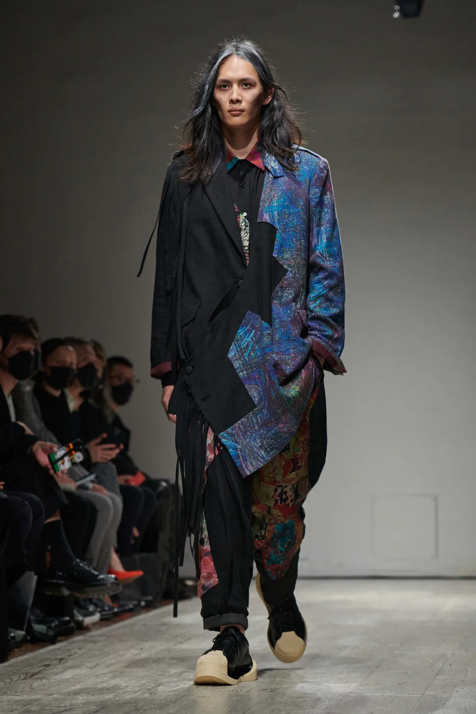 不採用先進技術就不能創新？Comme Des Garçons、Rick Owens以剪裁縫工技術就能創造出驚豔設計