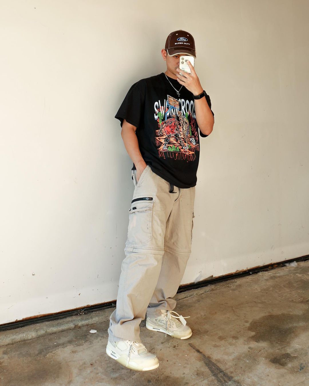 Y2K潮物工裝褲回歸，男生參考8個Cargo Pants穿搭方法示範，重拾千禧時尚潮流
