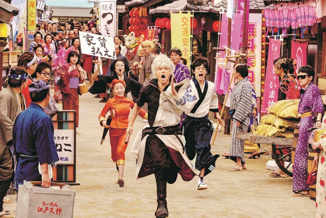 真人改編漫畫不一定會「毀原著」？銀魂、今際之國的有栖等作品為何成漫改經典？