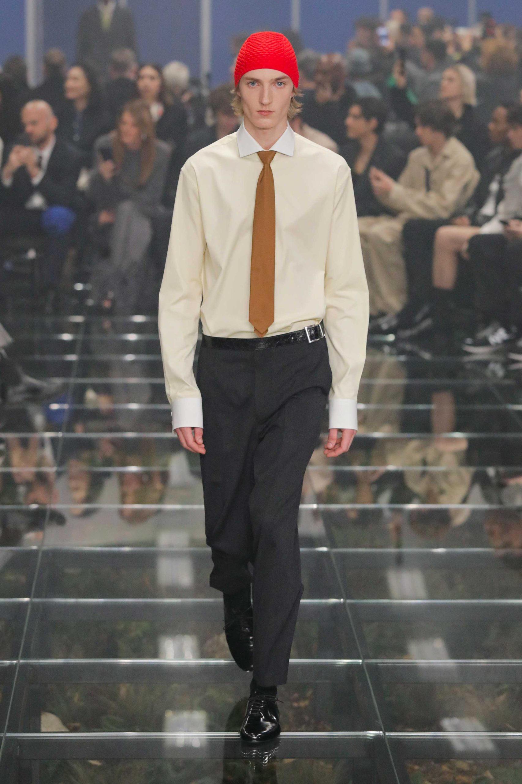 一場辦公室的時裝騷 | Prada FW24 秋冬男裝系列的7大重點