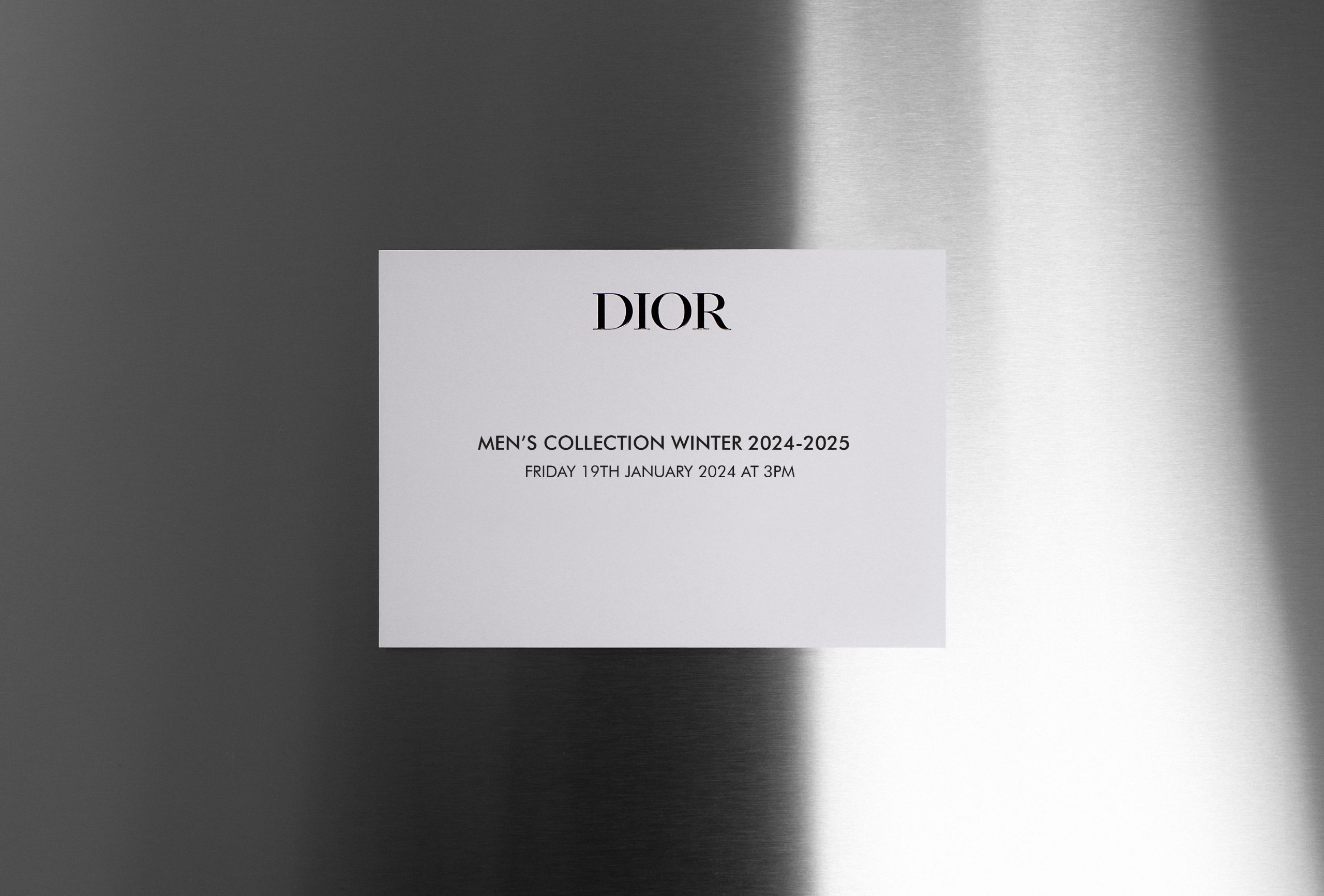 時裝騷線上直播丨Dior Men 2024冬季男裝騷即將於巴黎登場，Kim Jones已故叔叔為創作靈感