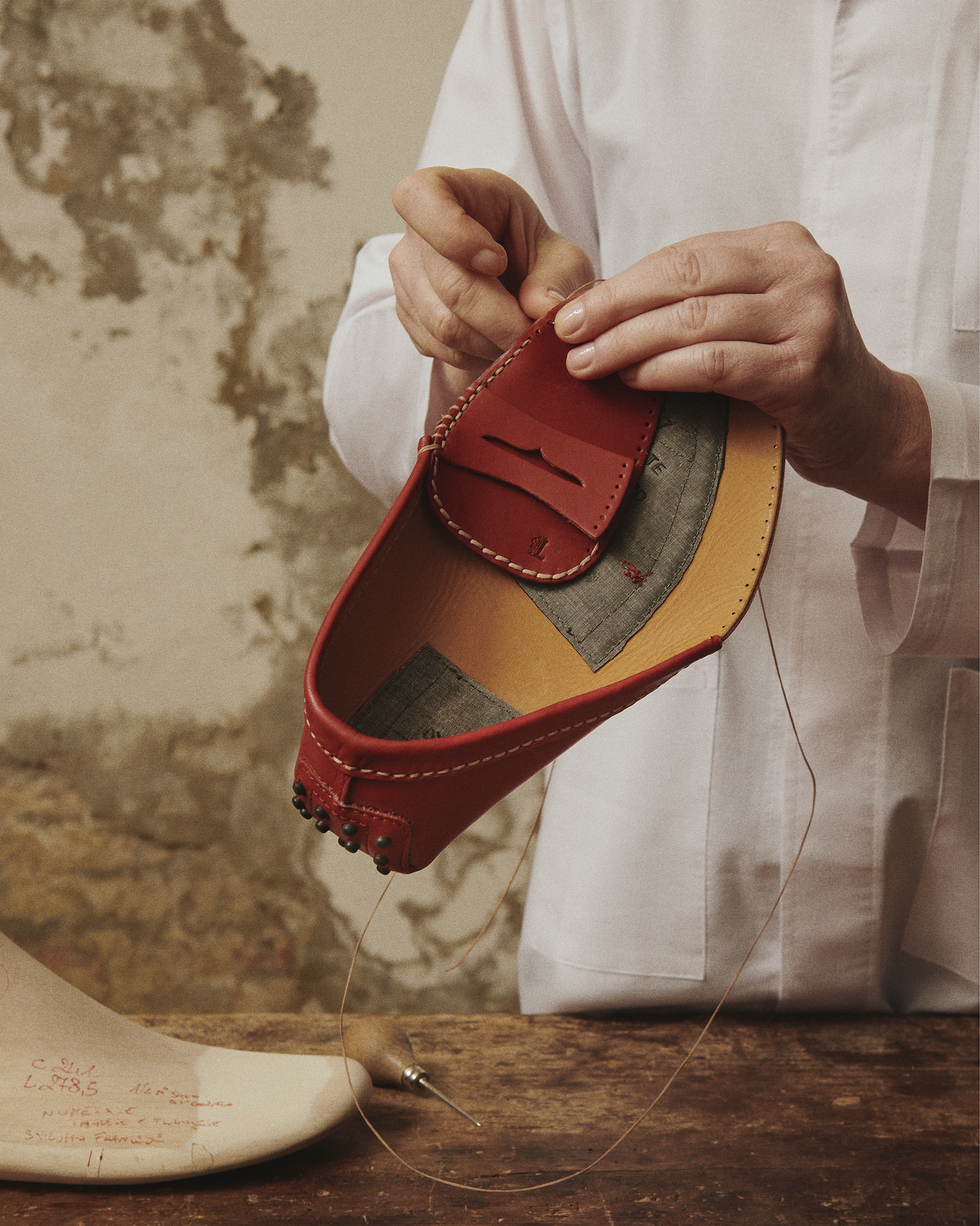 推出Gommino豆豆鞋與T Timeless限量系列！Tod’s「The Art of Craftsmanship」在威尼斯雙年展推出