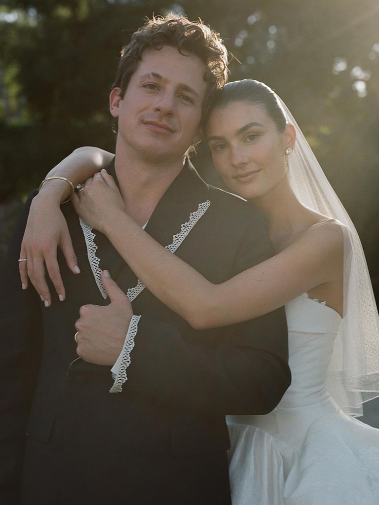 祝Charlie Puth 新婚快樂，一文盤點他7個隨性時裝造型及態度