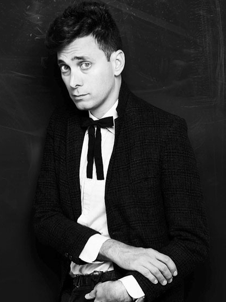 Hedi Slimane 離開Celine 創意總監一職，回顧他時裝界的7個精彩時刻