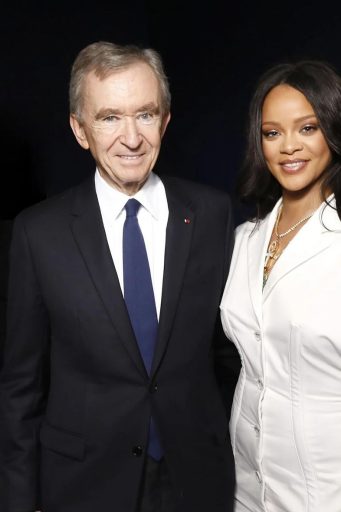 有錢人是怎樣打扮？ 一文看清Bernard Arnault、Elon Musk、Mark Zuckerberg 等富豪的穿搭