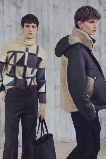 棲息於時間之中，Hermès 2025秋冬系列將服裝演練成品味呈現