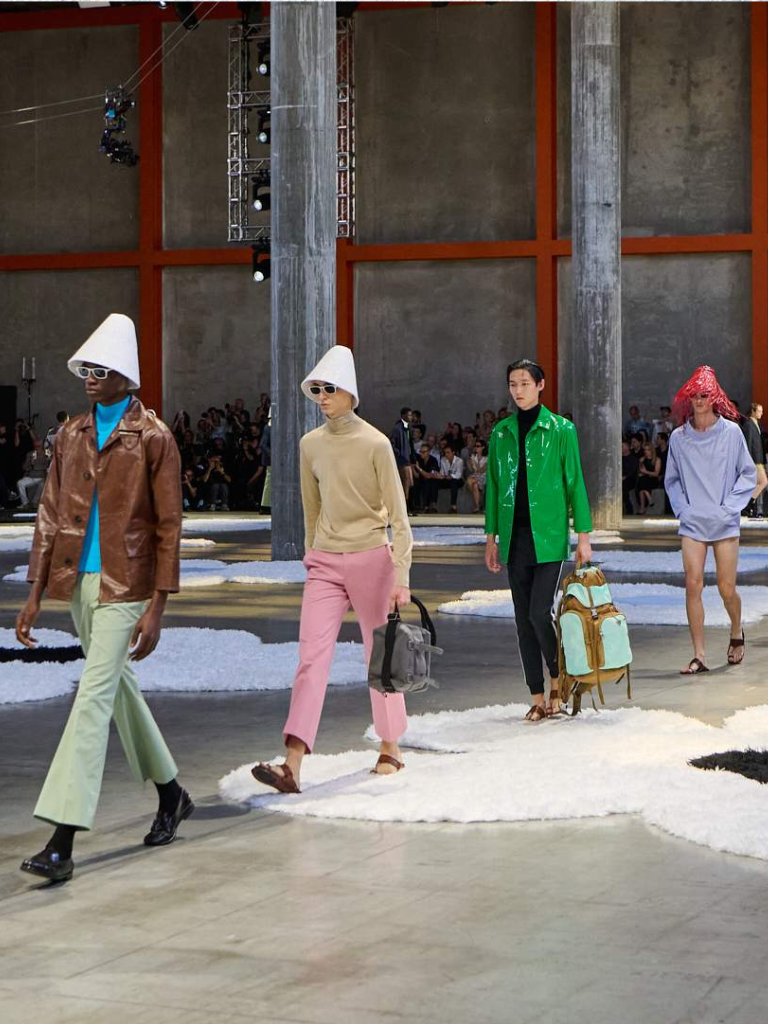 溫柔的力量|Prada 2026春夏男裝系列再次「變調」,5大亮點重新定義男士氣質