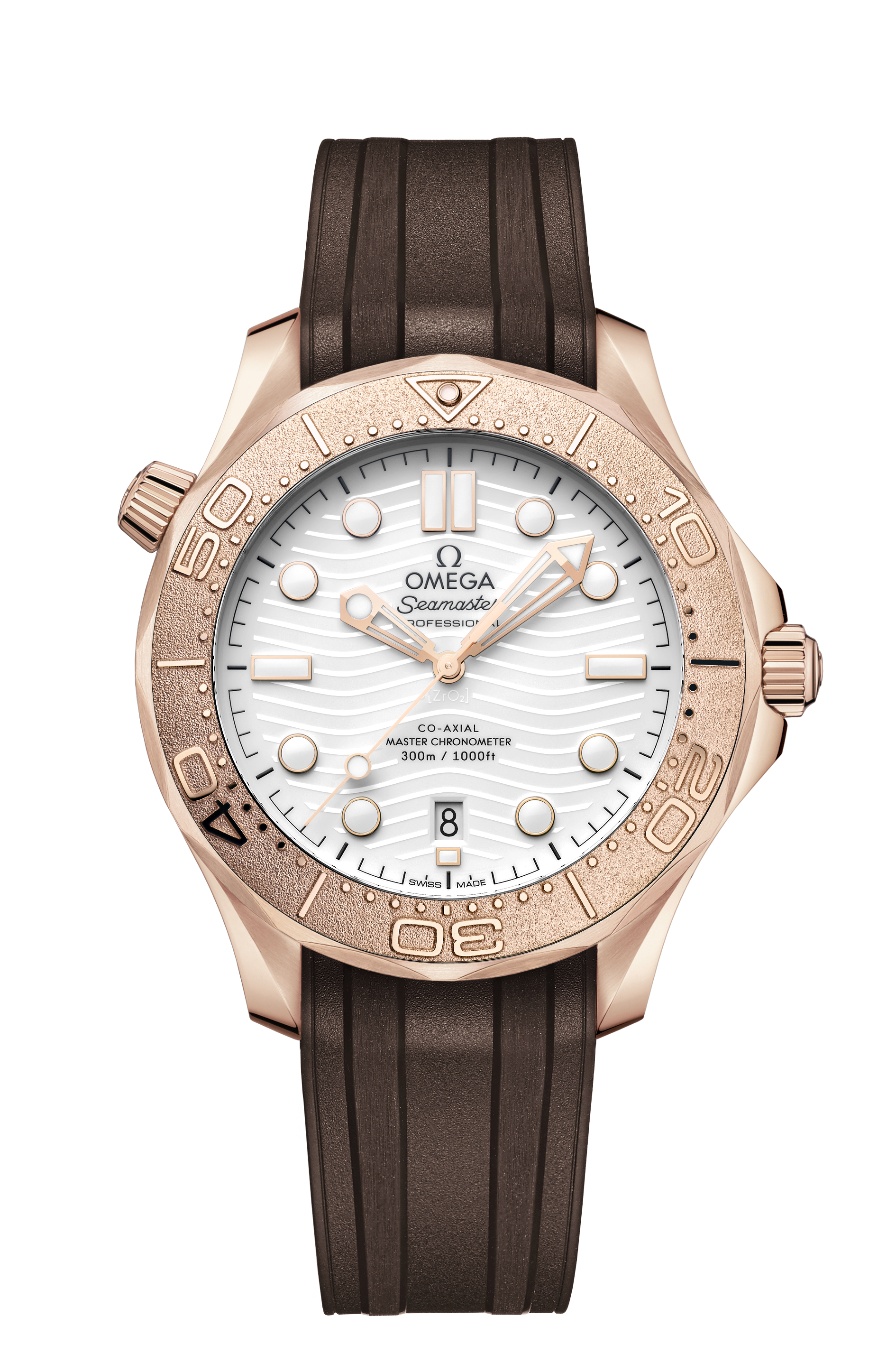 2025全新玫瑰金腕錶：全新Seamaster Diver 300M Sedna金質錶款面世；錶殼直徑42毫米，扇貝形飾邊錶圈飾有浮雕立體潛水刻度，襯波浪紋理白色陶瓷錶盤和立體Sedna金飾邊時標和指針，呈純銅紅和白色調，觀感精緻簡約。PHOTO/ OMEGA