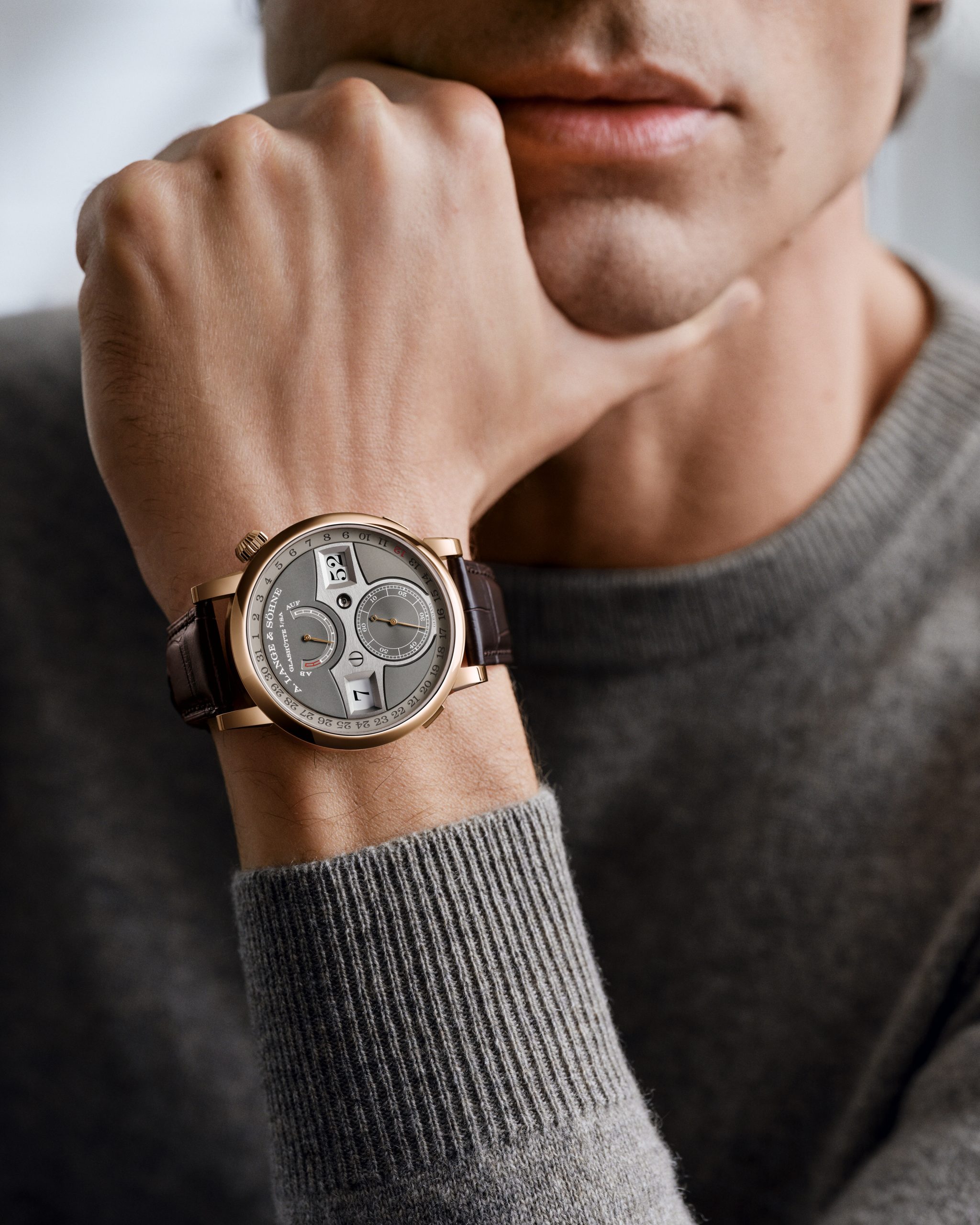 2025玫瑰金腕錶：用優雅粉紅金色豐富讀時體驗