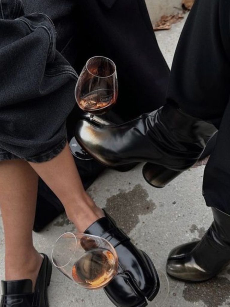 Maison Margiela Tabi 鞋為何年來仍受歡迎？Tabi 鞋的由來是甚麼？了解分趾鞋成為男士衣櫥必備之原因