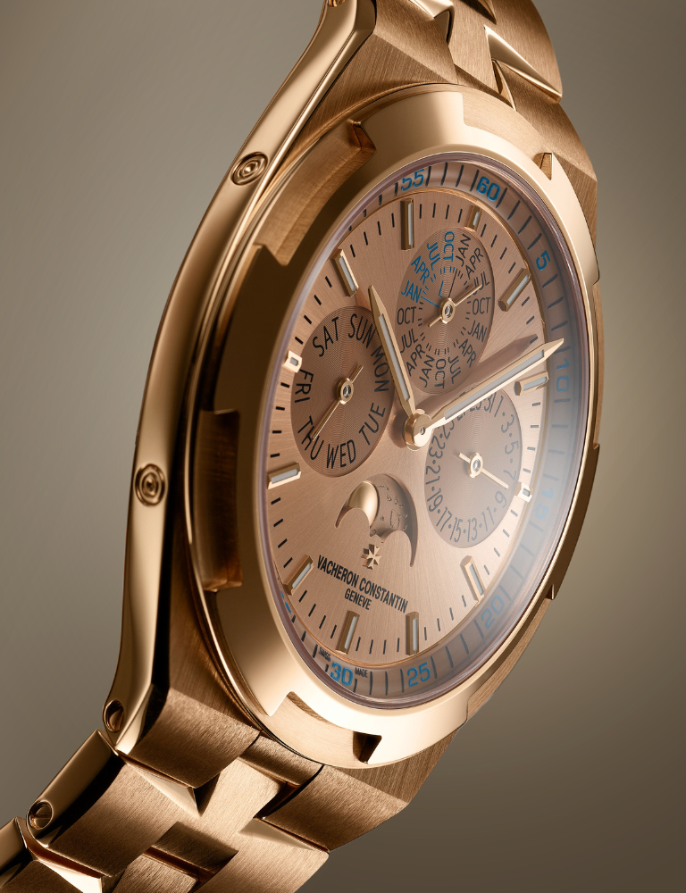 Vacheron Constantin江詩丹頓Overseas系列超薄萬年曆腕錶：通體粉紅金綻放溫潤光澤