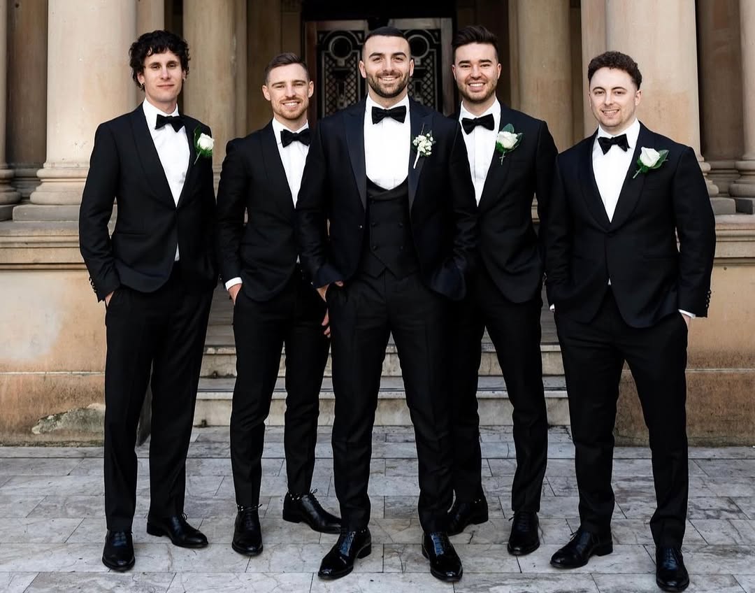 必學6 個伴郎穿搭提案 | 從婚禮正裝到型格細節，男士最完整造型指南
