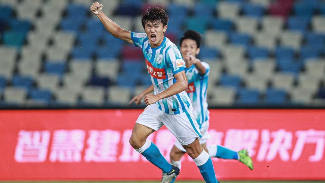 亞洲盃專訪｜沉默的大男孩，陳俊樂堅守香港足球