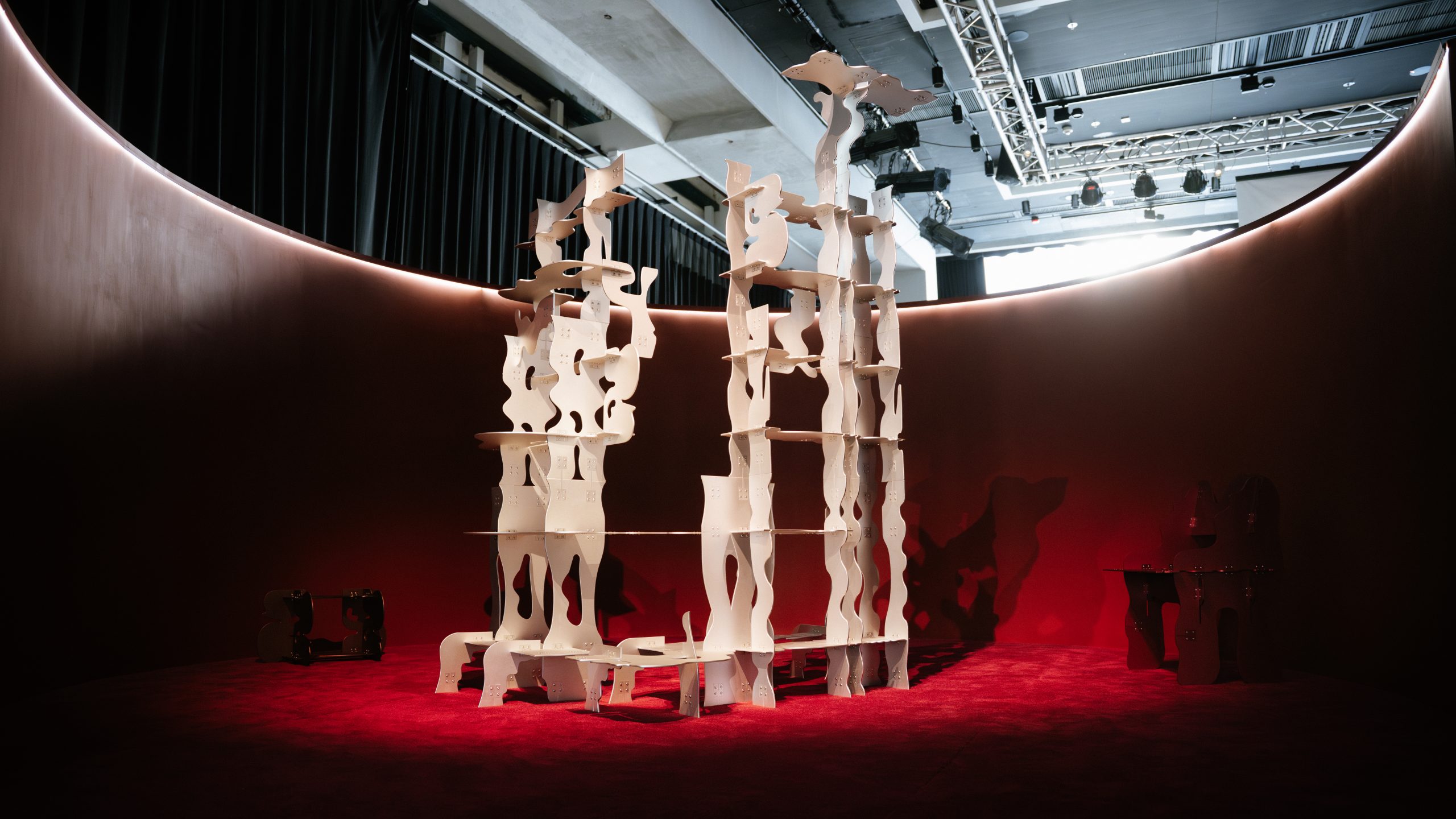 TOUN — 《變形的⽇常 — Philo模組》PHOTO / deTour 2025