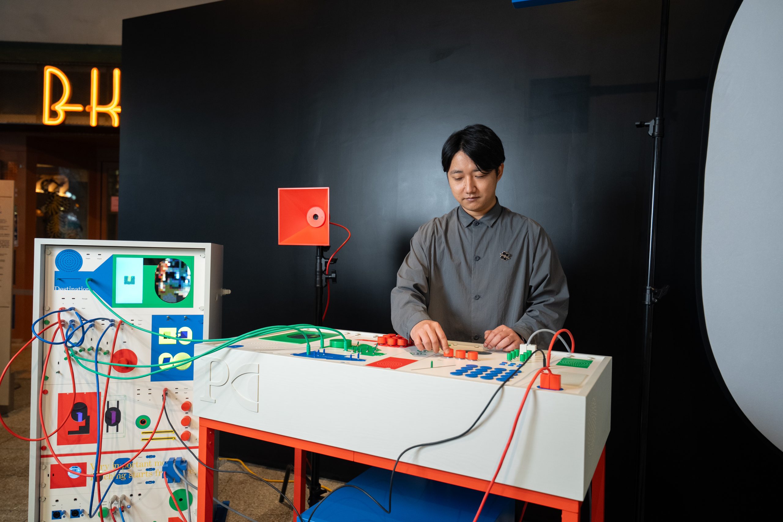 坂本俊太 —《Instrument.Play.Graphics - Modular Graphic Synthesizer -》PHOTO / deTour 2025