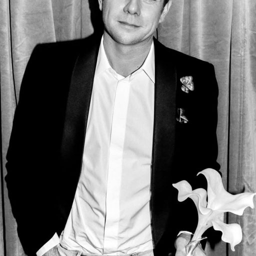 英國時尚大獎 2025：Jonathan Anderson 三連霸背後，為何他是今屆「年度設計師」無可爭議的人選