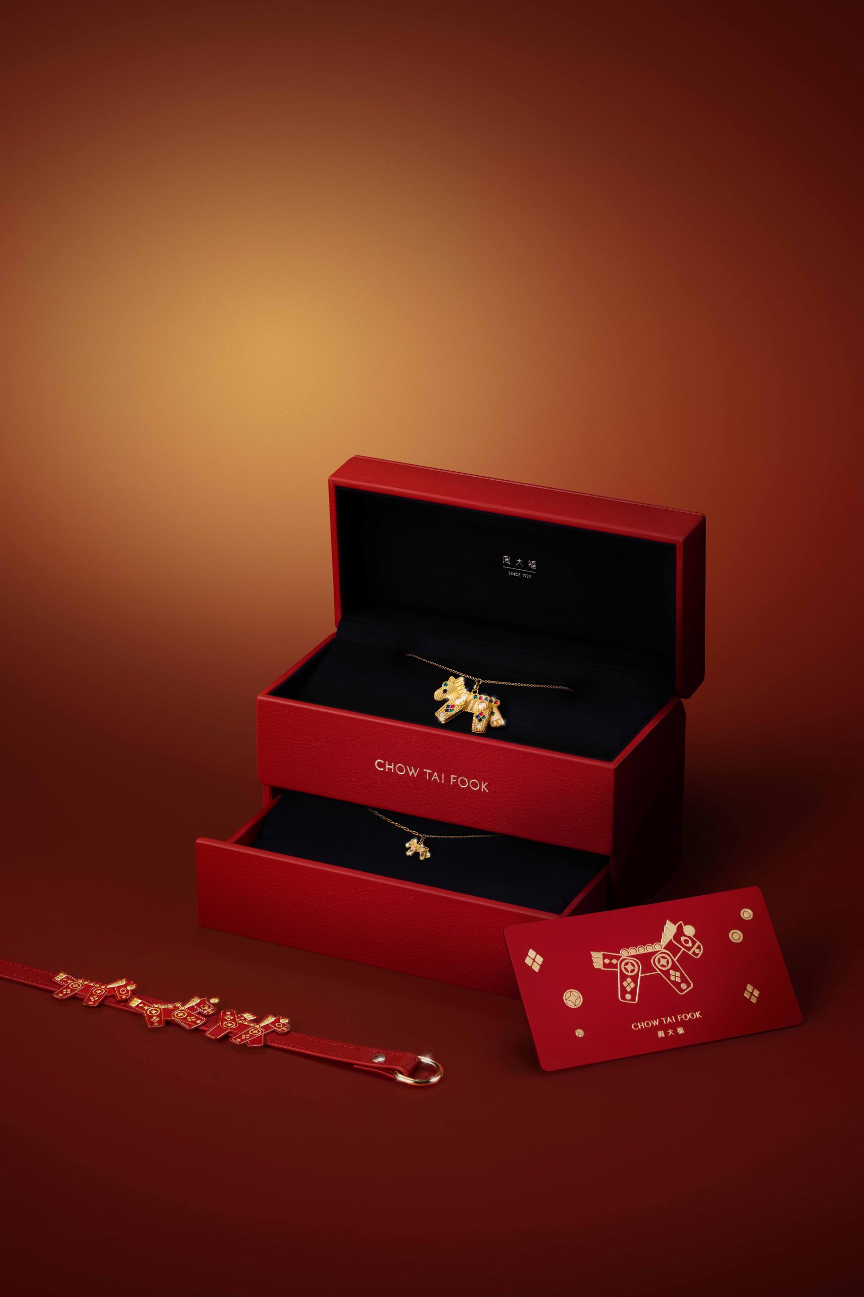 PHOTO / 周大福 CHOW TAI FOOK