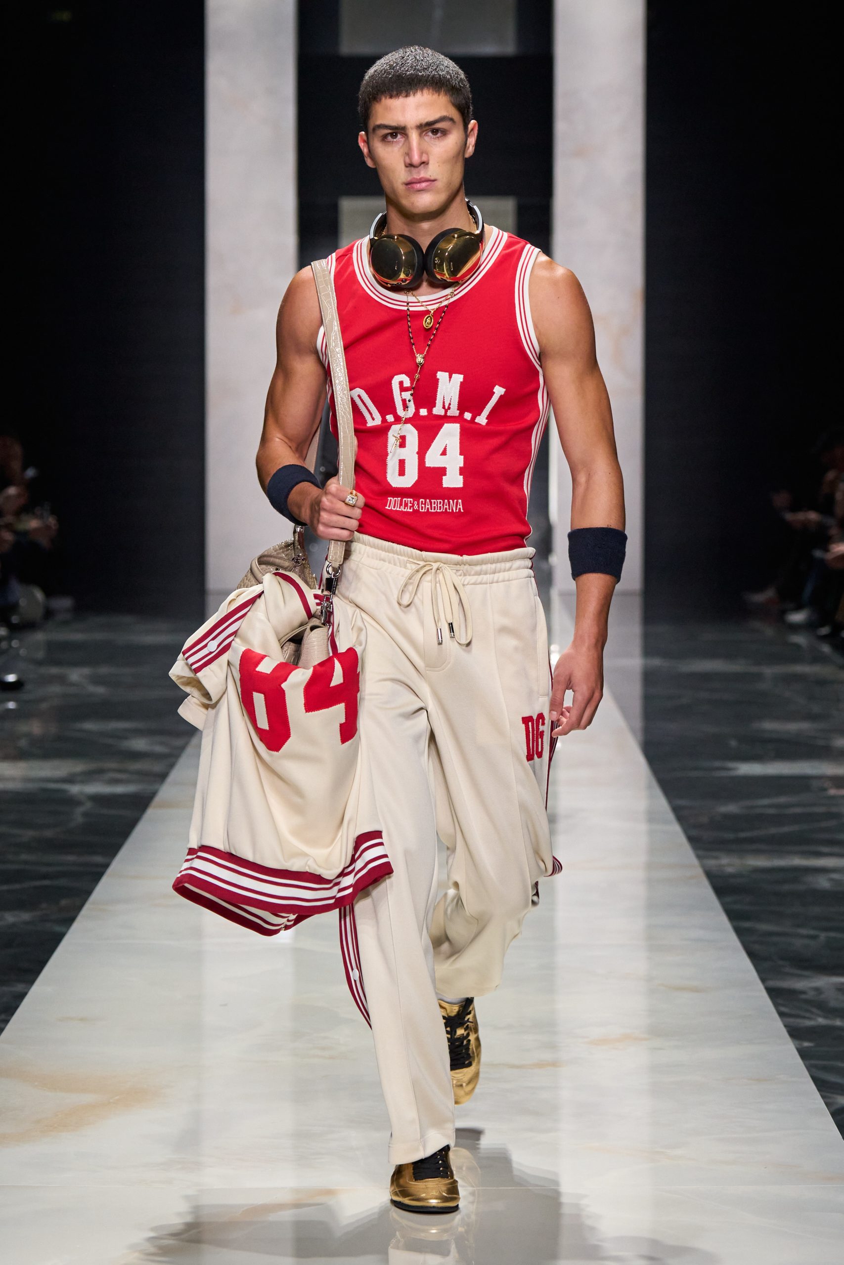 100種面貌與風格，Dolce&Gabbana以2026秋冬系列告訴男士勇敢活出自己的魅力