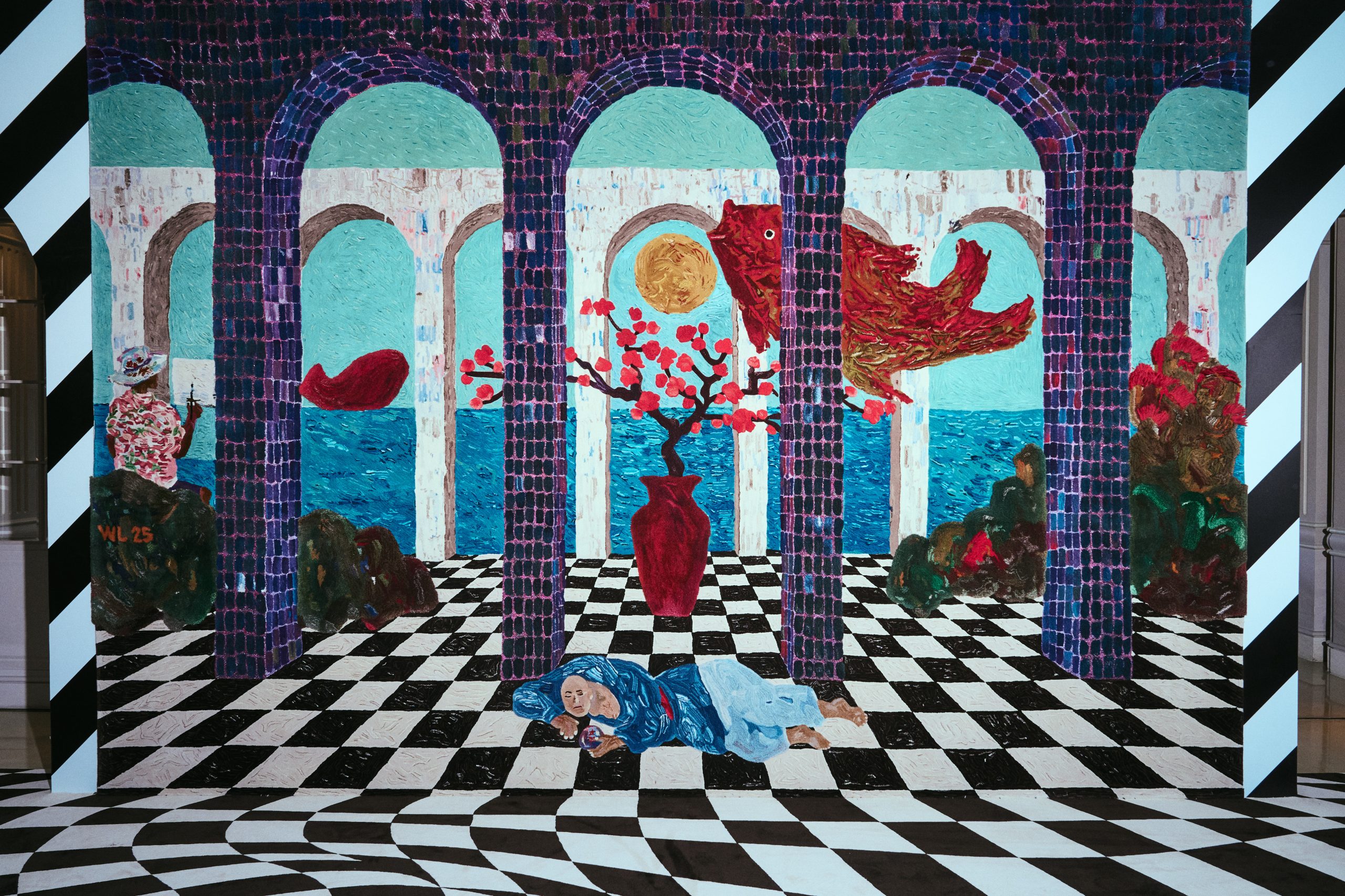 沉浸式裝置《Walking On A Bright Future》，是林偉而個人油畫《Journey》系列的空間延伸。PHOTO / The Peninsula Hong Kong