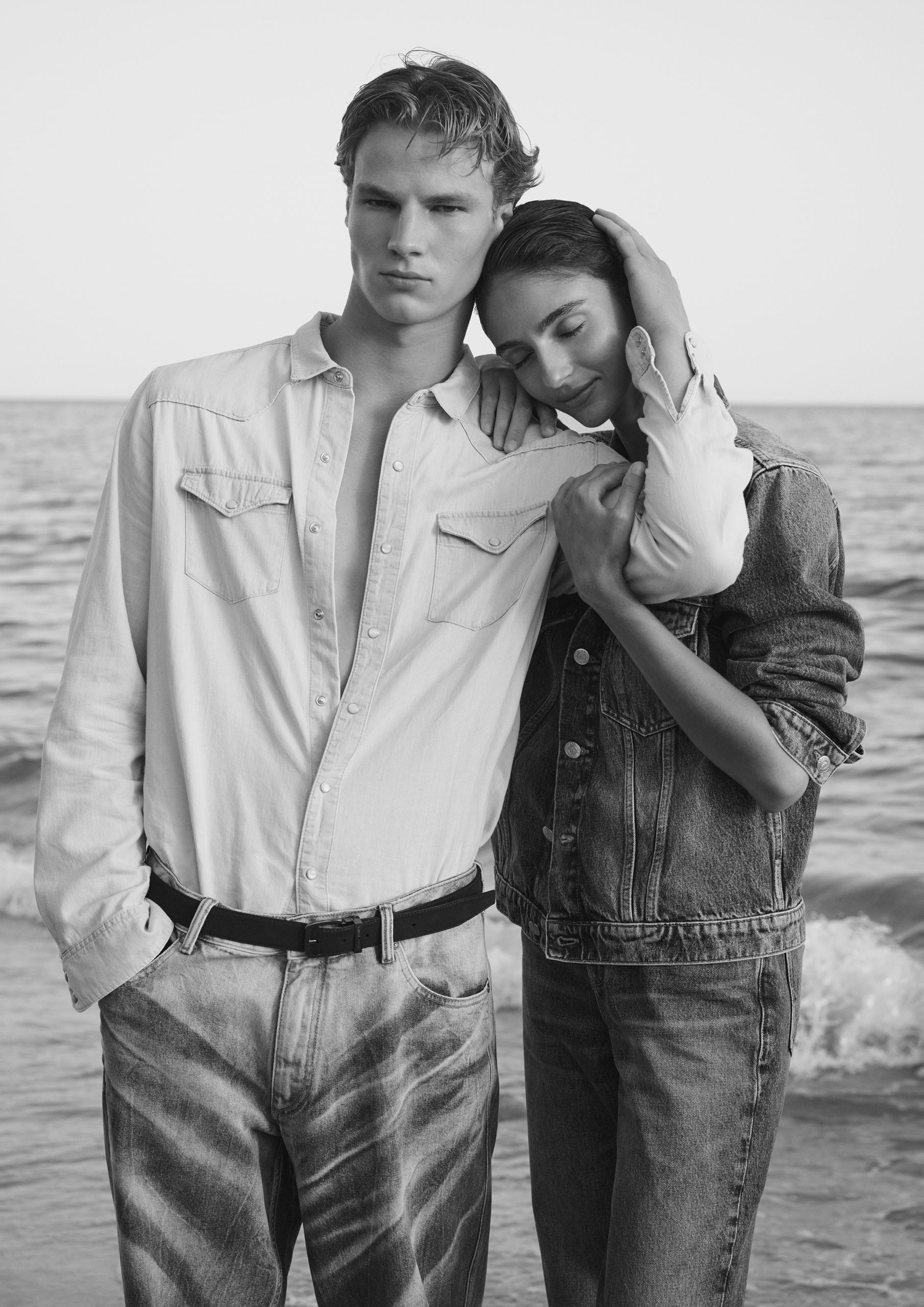 歷史的輪廓與真實個性的自我流露，Emporio Armani 2026春夏系列Armani Jeans面世