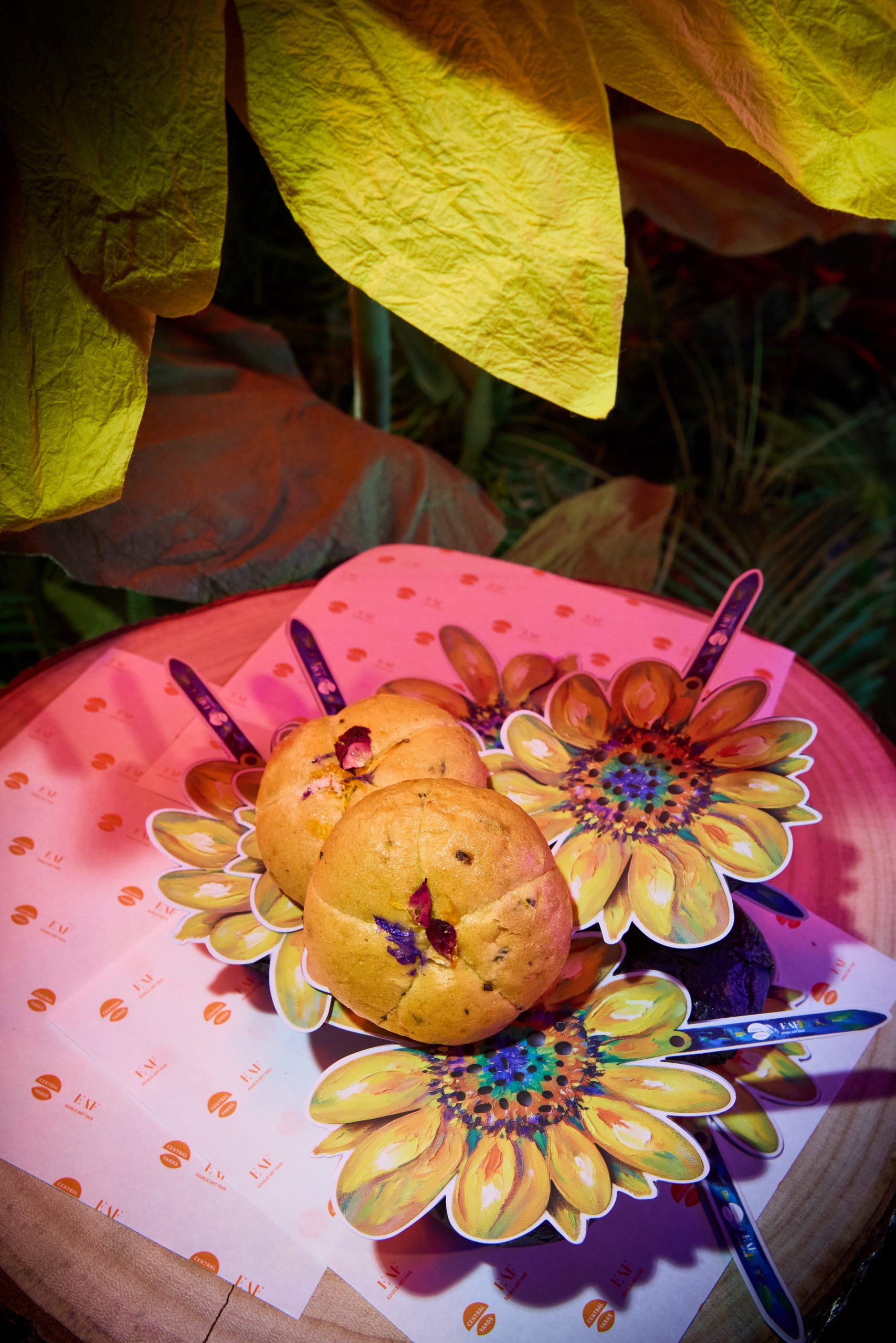 PHOTO / Central Yards Edible Art Fair