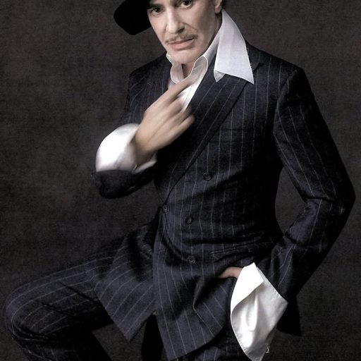 John Galliano 聯手 Zara 展開兩年合作｜高級時裝鬼才進軍快時尚將帶來怎樣的設計革命？