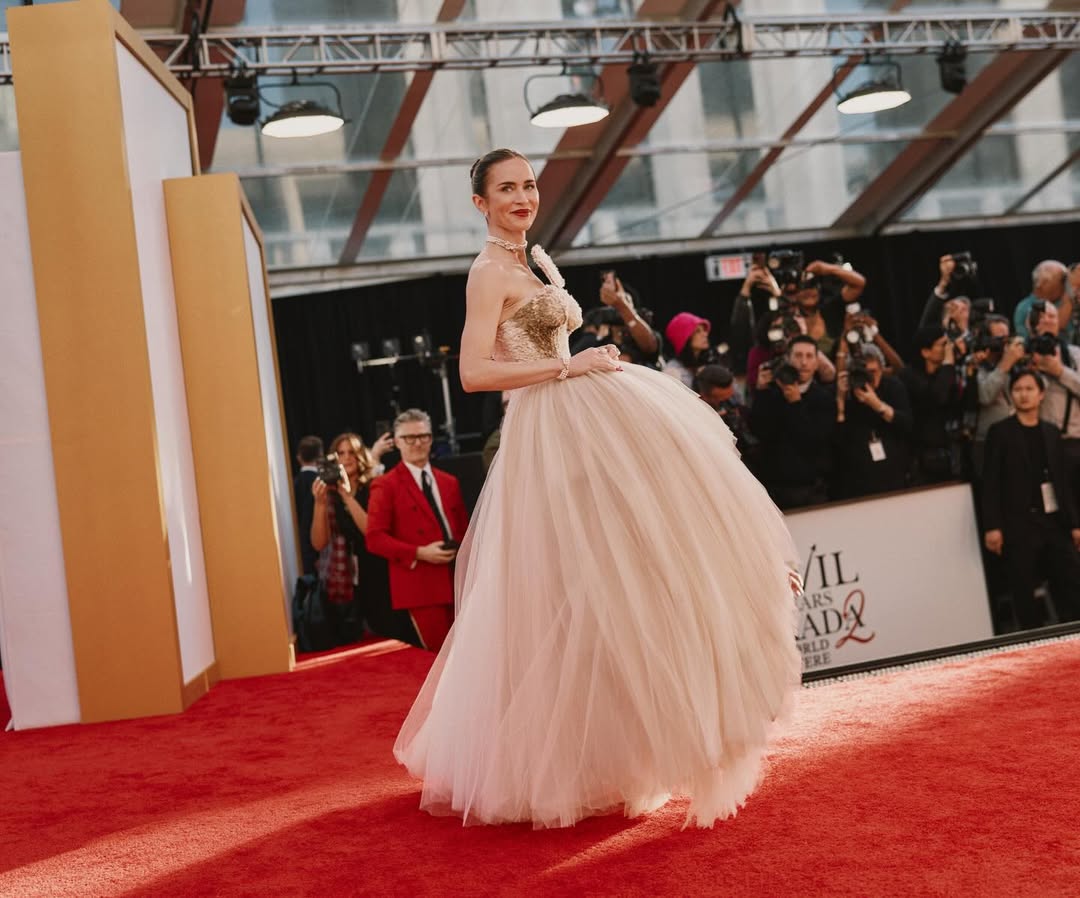 《The Devil Wears Prada 2》全球首映主角們造型 | Meryl Streep、Anne Hathaway到Emily Blunt的時裝演繹