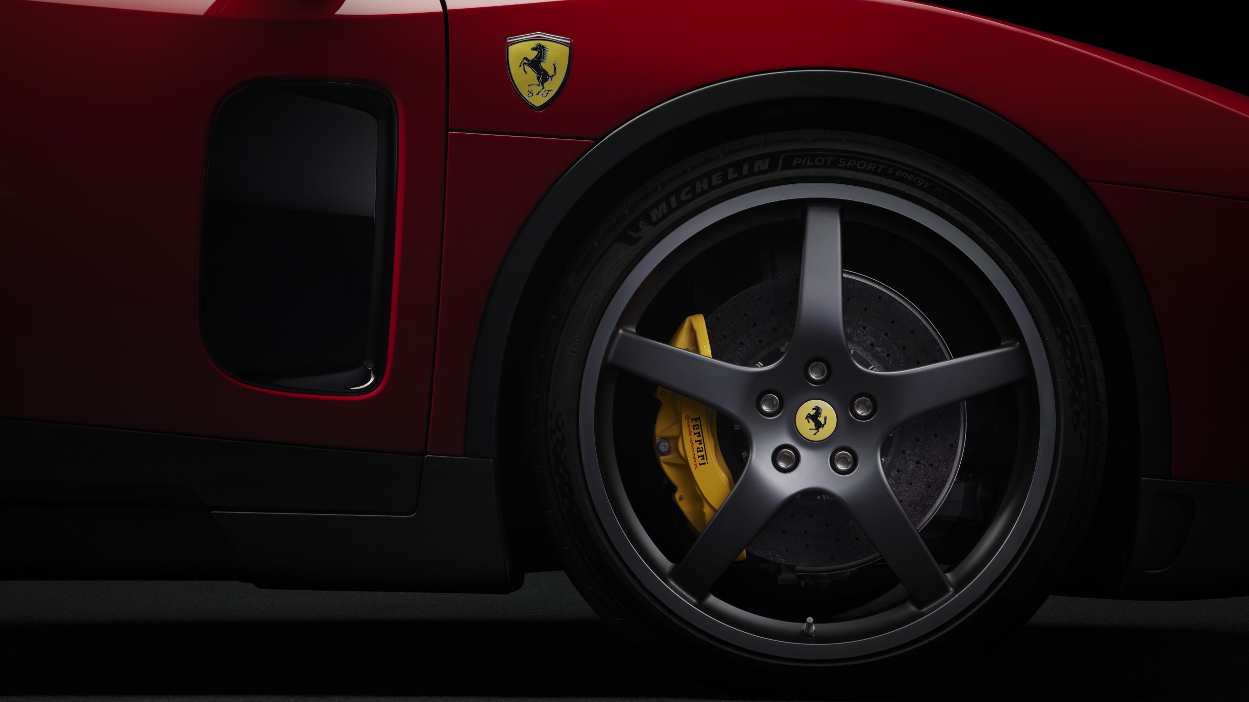 PHOTO / Ferrari