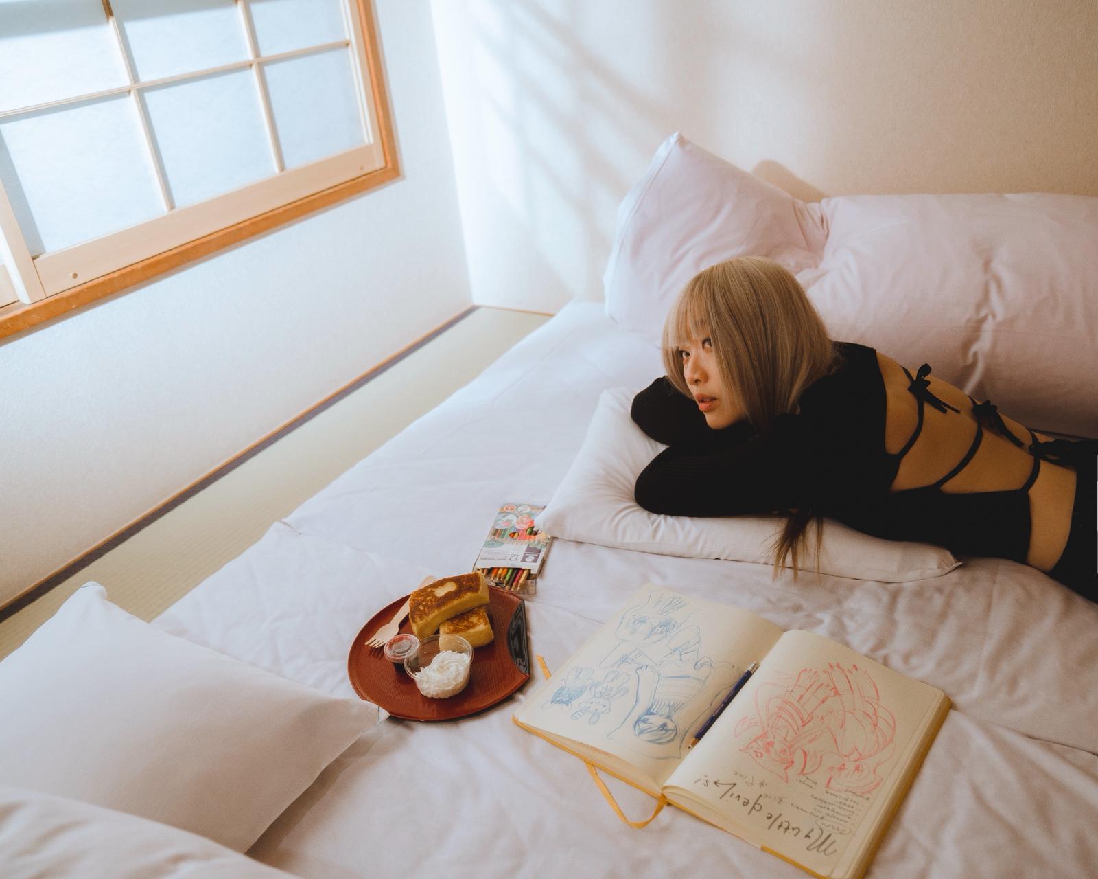 畫多士畫入福布斯？食物插畫家KAIカイ的斜槓通道：「Toast Is Like A Canvas」