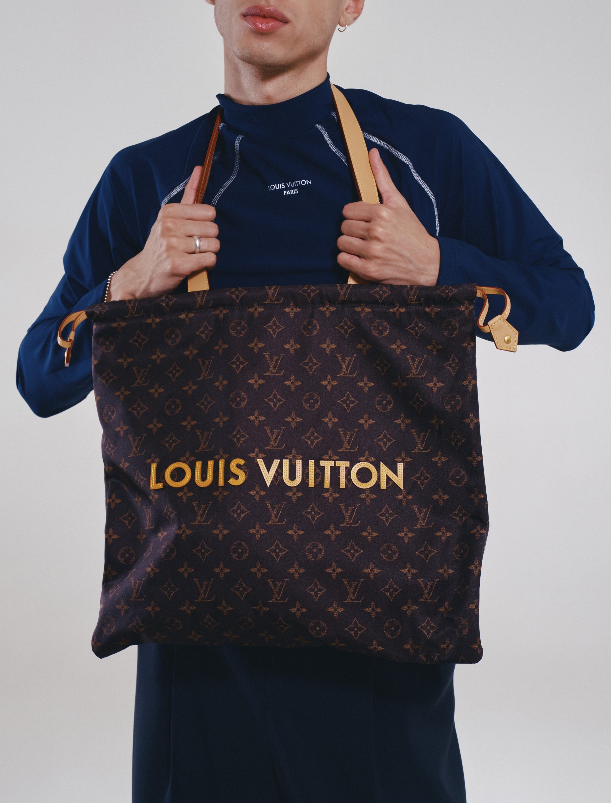 2026下半年男士手袋推介！LV、Gucci、Dior等各大時尚品牌經典再作變奏！