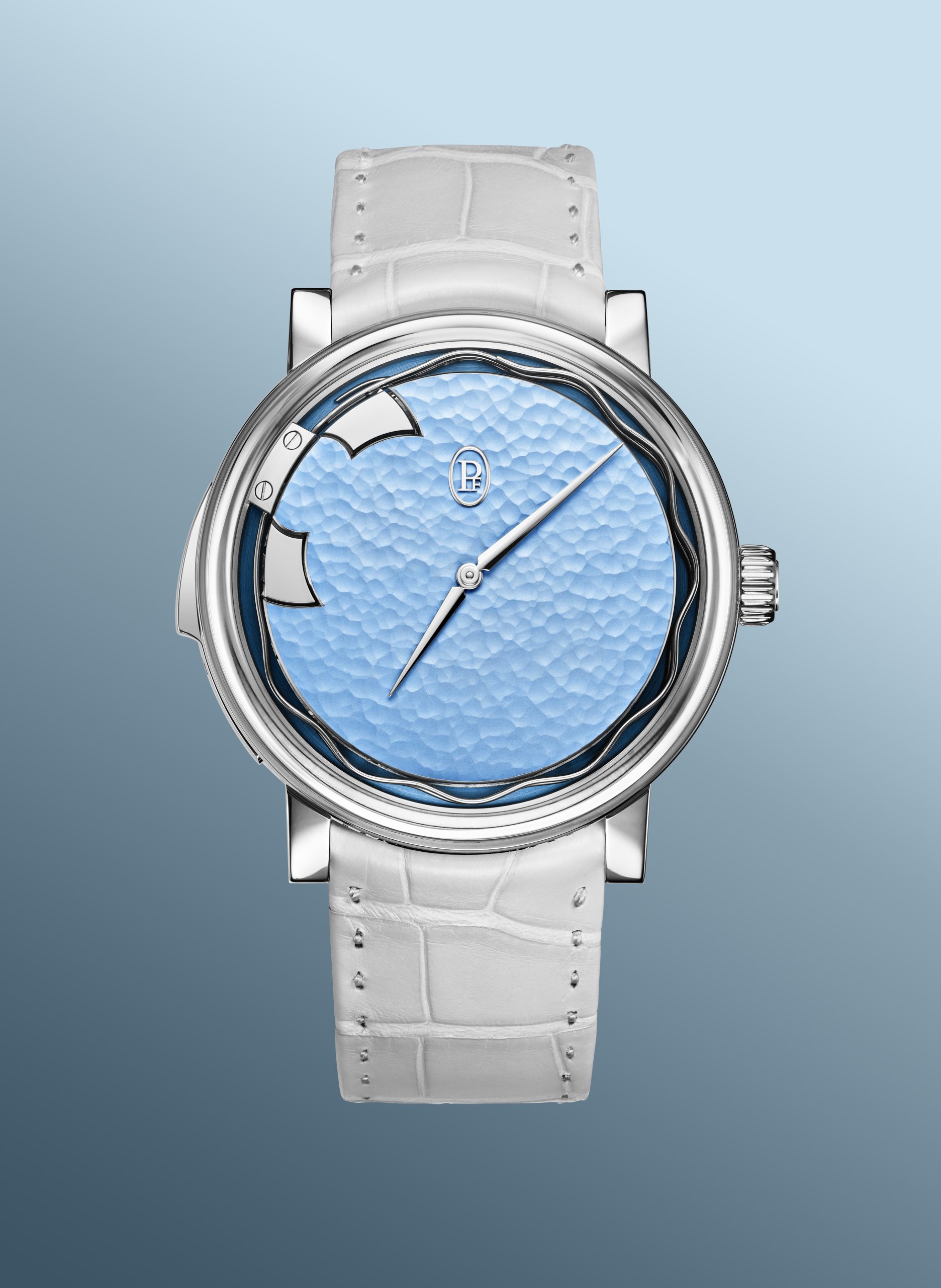 Objets d’Art Carillon Tourbillon腕錶 靈感源自19世紀由Perrin Frères佩林兄弟簽名、瑞士山度士Sandoz家族珍藏的古董陀錶，提供時分顯示、三問報時和動力儲備顯示功能。PHOTO/ PARMIGIANI FLEURIER