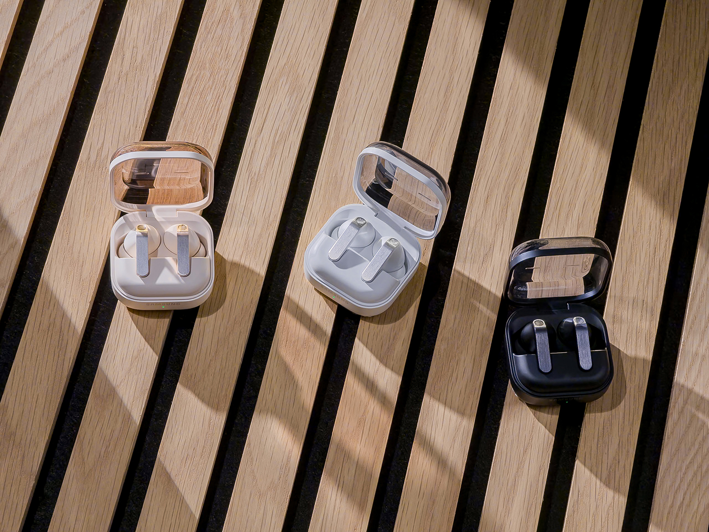 Samsung Galaxy Buds4 Pro PHOTO / Samsung