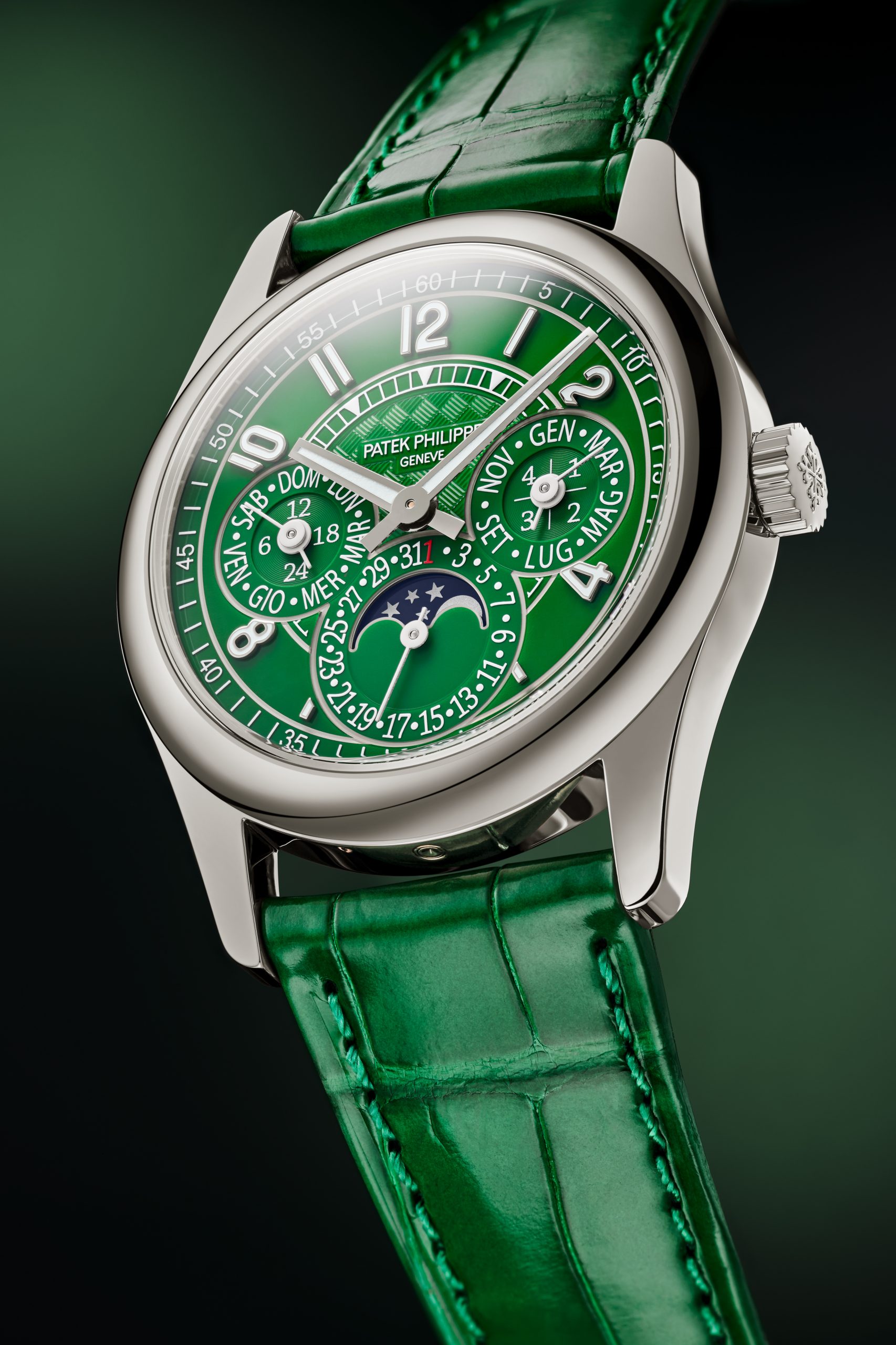 超級複雜功能系列Calatrava萬年曆白金腕錶（編號7147G-010) PHOTO / PATEK PHILIPPE